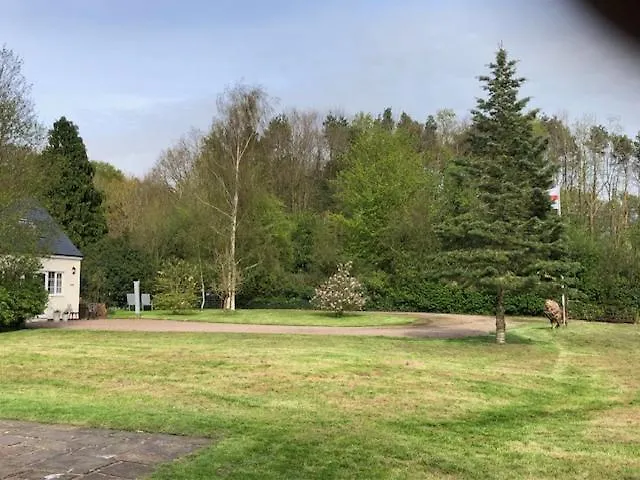 Burraton Cob Villa Exeter 0*,  United Kingdom